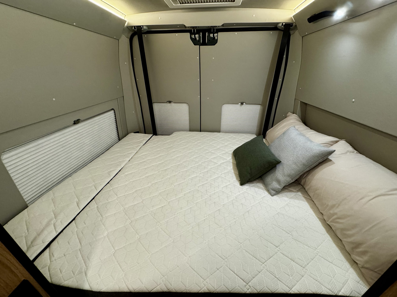 FURGOK® LOUNGE 600+